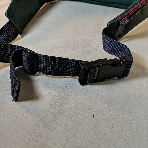 Vintage Tundra Fanny Pack Green Purple 3 Pockets Adjustable Bag Outdoor Hiking - Picture 12 of 12